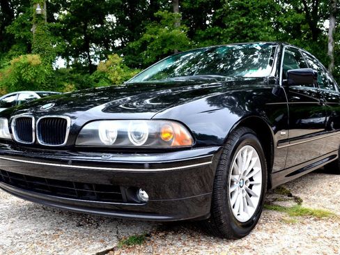 Used 2003 BMW 540i Sedan image 2