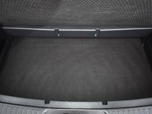 Used 2022 Ford Explorer XLT w/ Equipment Group 202A image 40