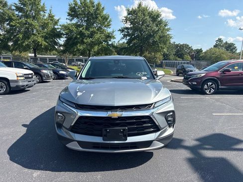 Used 2025 Chevrolet Blazer LT FWD image 9