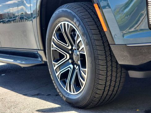 New 2026 Jeep Grand Wagoneer 4WD image 18