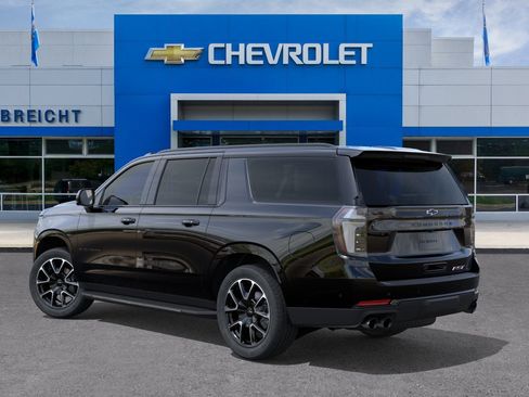 New 2026 Chevrolet Suburban RST w/ Comfort Package AWD/4WD image 3