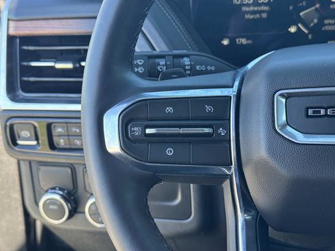 Used 2025 GMC Yukon Denali image 30