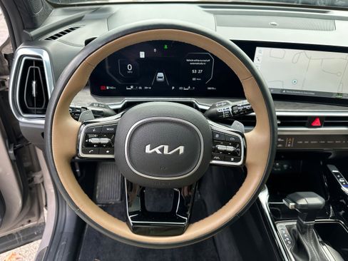 Used 2025 Kia Sorento SX Prestige w/ Olive Brown Leather Package image 60