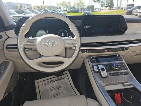 Used 2025 Hyundai Palisade Calligraphy image 12