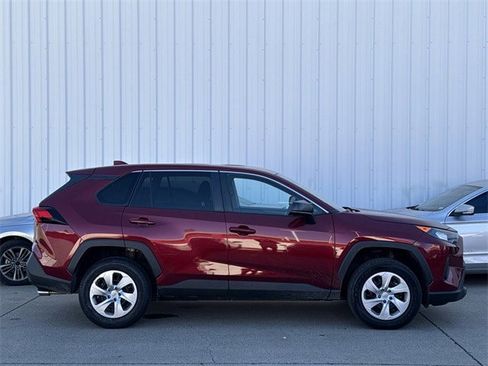 Used 2022 Toyota RAV4 LE image 3