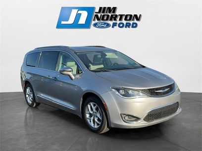 Used 2019 Chrysler Pacifica Limited