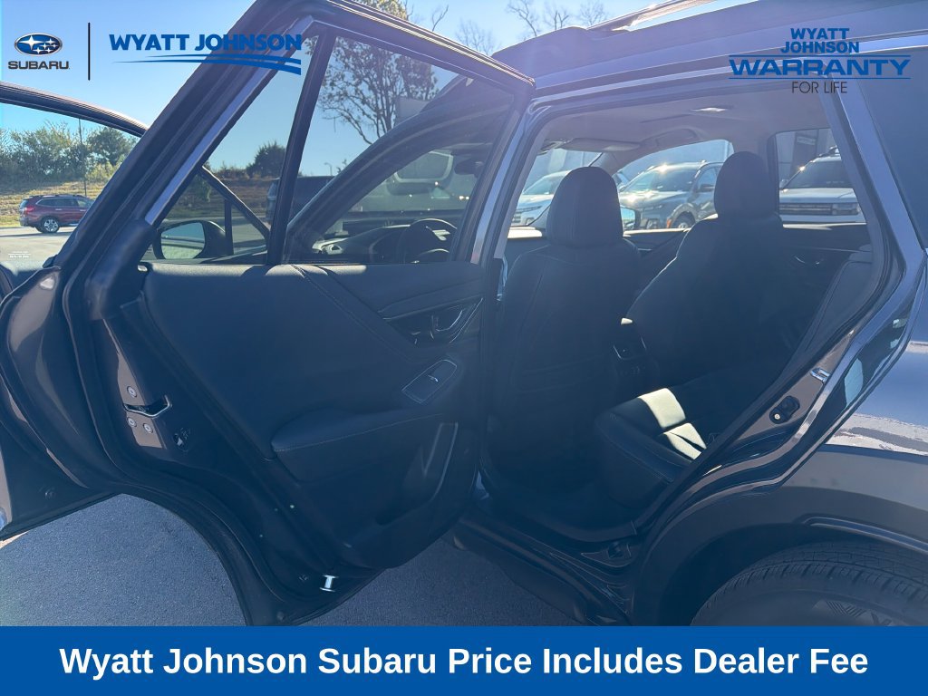Used 2025 Subaru Outback Touring XT AWD/4WD image 31