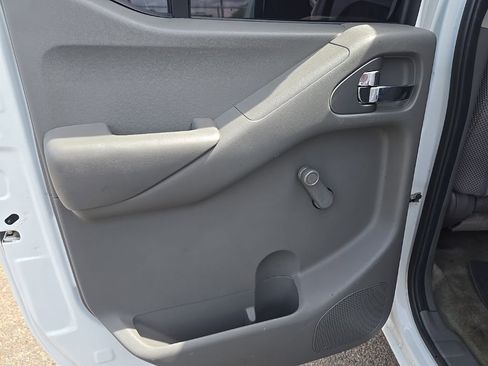 Used 2017 Nissan Frontier S RWD image 21