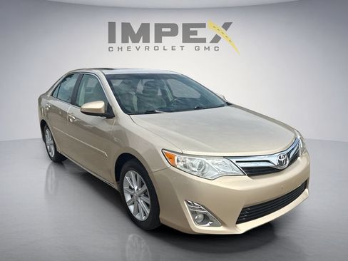 Used 2012 Toyota Camry XLE FWD image 7