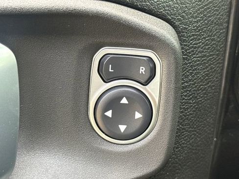 Used 2021 Jeep Wrangler Unlimited Rubicon AWD/4WD image 22
