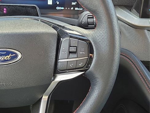 Used 2025 Ford Explorer ST-Line w/ ST-Line Street Pack image 22