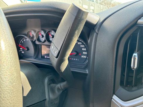 Certified 2022 GMC Sierra 1500 Pro w/ Pro Value Package image 15