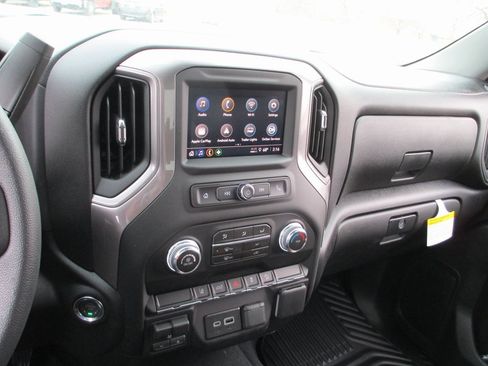 New 2026 GMC Sierra 2500 Pro image 15