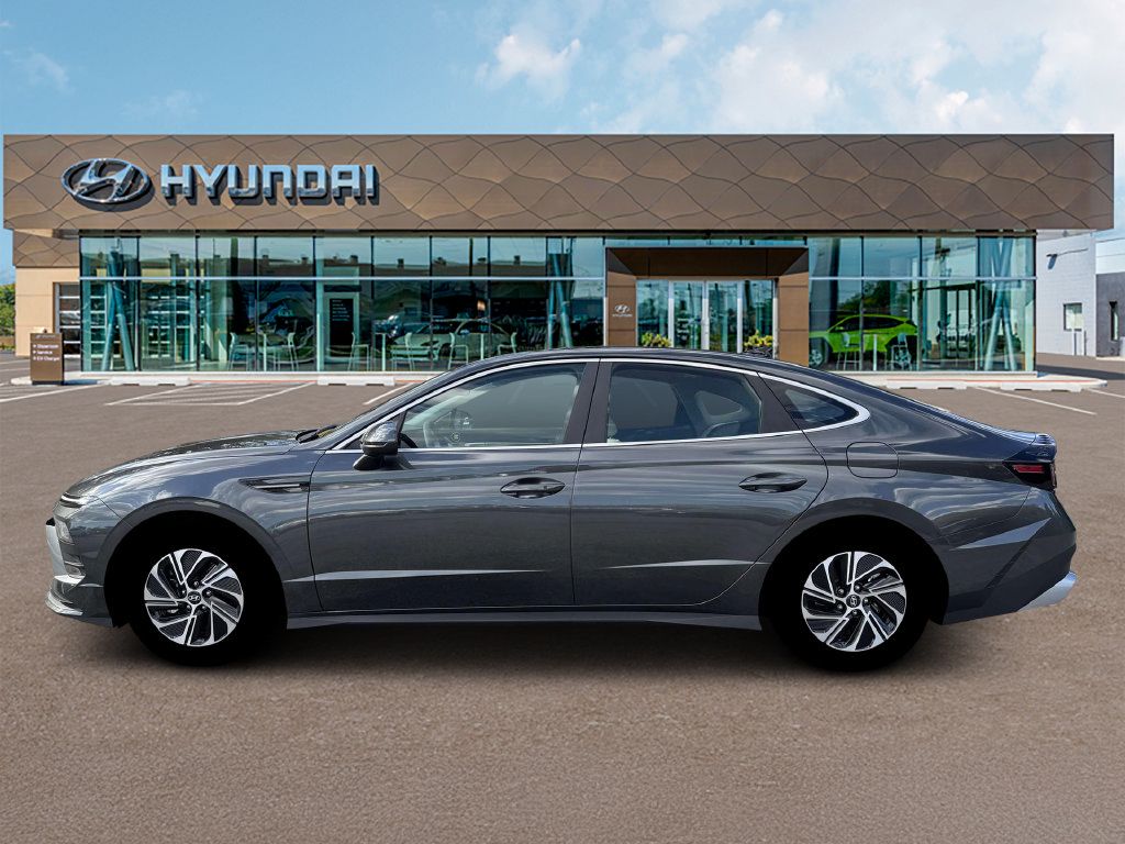 Used 2026 Hyundai Sonata Blue FWD image 3