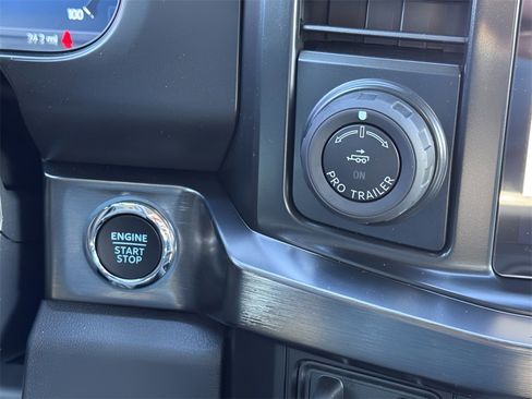 New 2026 Ford F250 Lariat w/ Black Appearance Package image 20