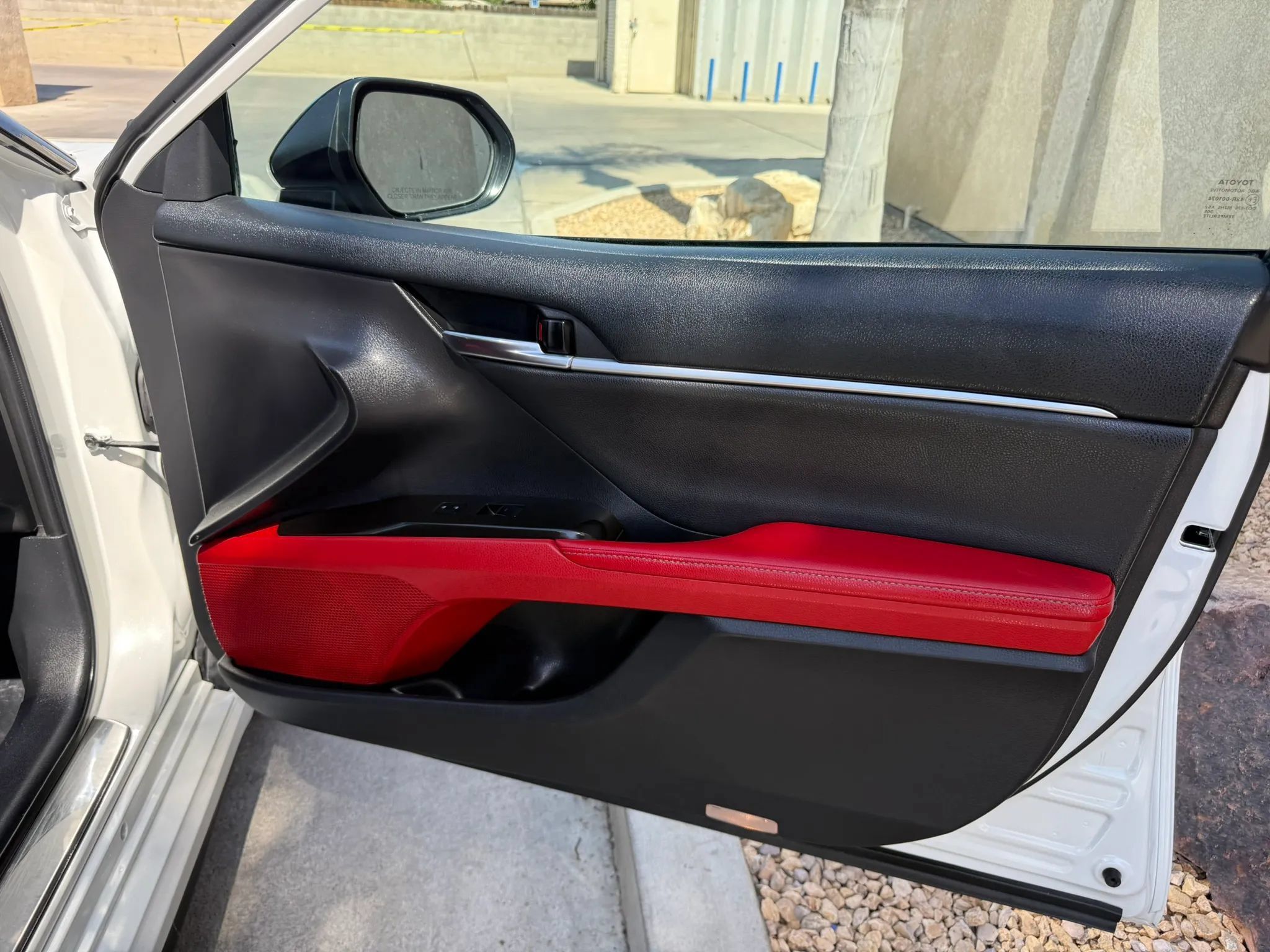 Used 2021 Toyota Camry XSE FWD image 15