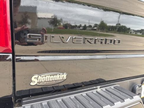 Used 2025 Chevrolet Silverado 1500 Custom w/ Turbomax Blackout Package AWD/4WD image 22