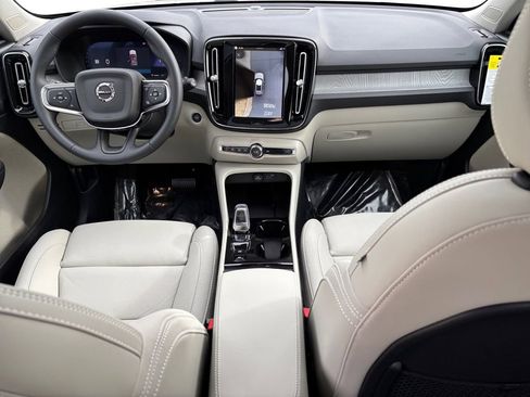 New 2026 Volvo XC40 B4 Plus w/ Climate Package image 7