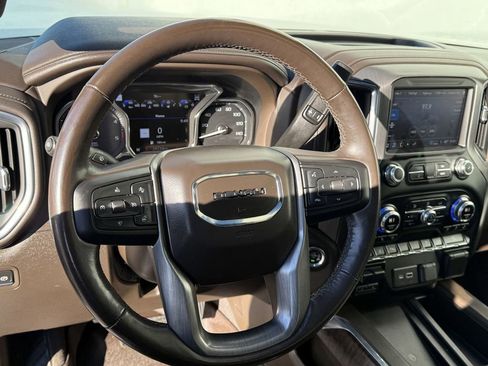 Used 2023 GMC Sierra 3500 Denali w/ Denali Ultimate Package image 20