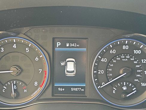 Used 2020 Hyundai Kona Limited w/ Cargo Package FWD image 26