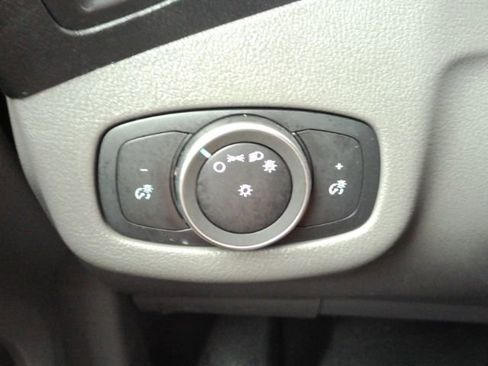 Used 2023 Ford Transit Connect XL image 29