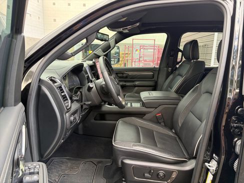Used 2025 RAM 1500 Limited AWD/4WD image 11