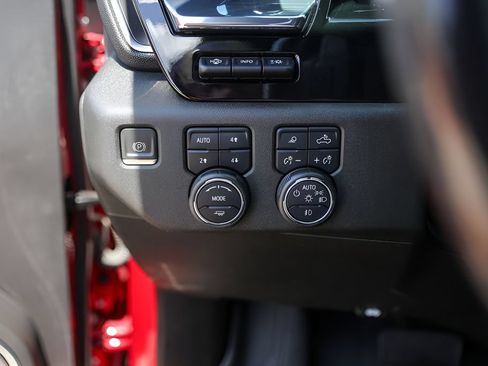 Used 2023 Chevrolet Silverado 1500 High Country w/ High Country Premium Package AWD/4WD image 18