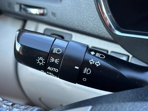 Used 2010 Toyota Highlander Limited image 50