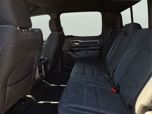 Used 2019 RAM 1500 Big Horn AWD/4WD image 10