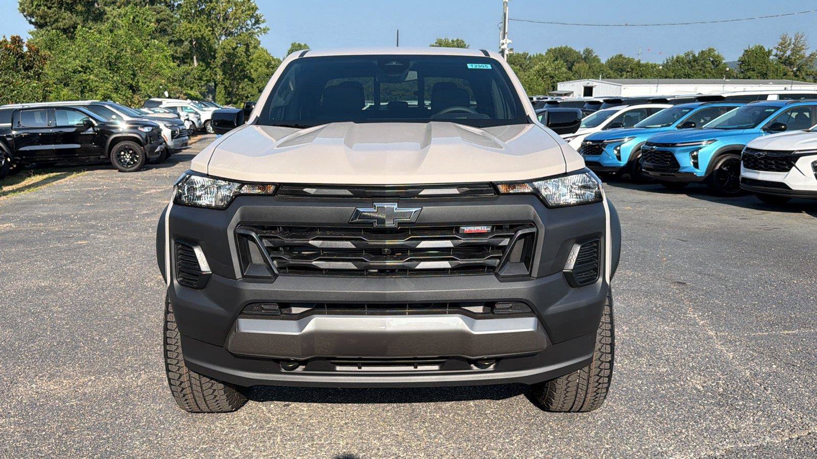 New 2026 Chevrolet Colorado Trail Boss AWD/4WD image 2