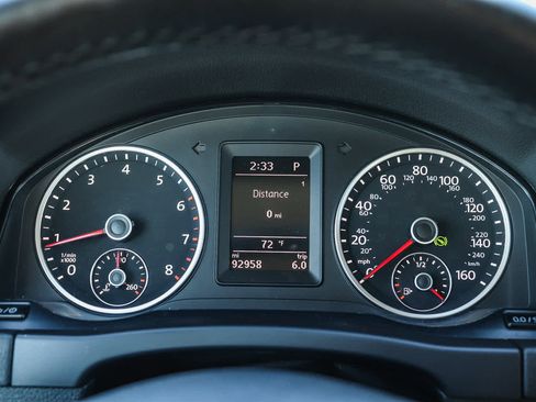 Used 2016 Volkswagen Tiguan S image 21