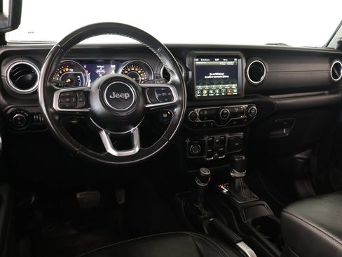 Used 2022 Jeep Gladiator Overland w/ Popular Equipment Package AWD/4WD image 2