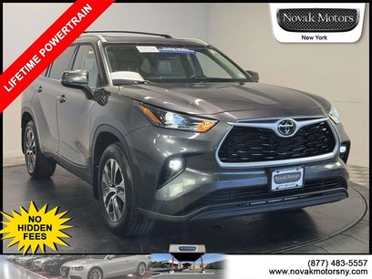 Used 2022 Toyota Highlander XLE