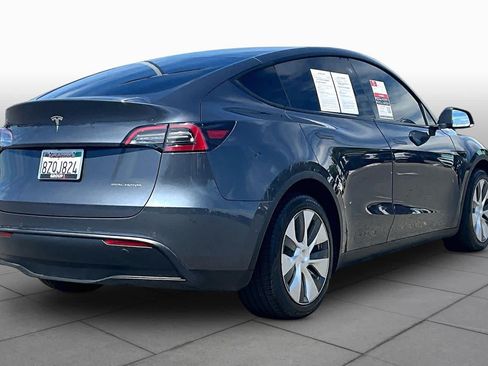 Used 2022 Tesla Model Y Long Range AWD/4WD image 12