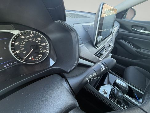 Used 2023 Nissan Altima 2.5 SV image 29