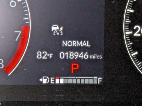 Used 2024 Honda HR-V Sport image 2