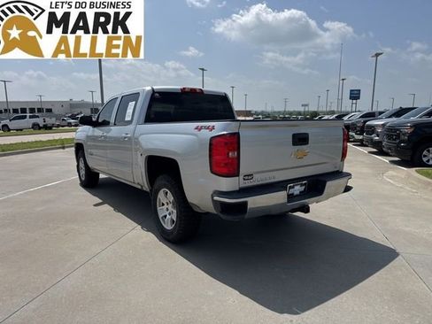Used 2018 Chevrolet Silverado 1500 LT w/ Texas Edition AWD/4WD image 4