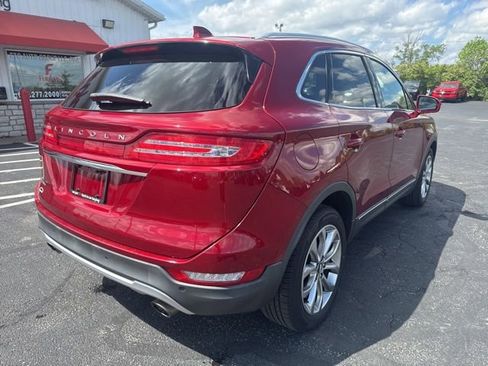 Used 2019 Lincoln MKC Select w/ Select Plus Package AWD/4WD image 3