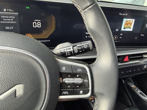 Used 2024 Kia Sorento S w/ Panoramic Sunroof Package image 31