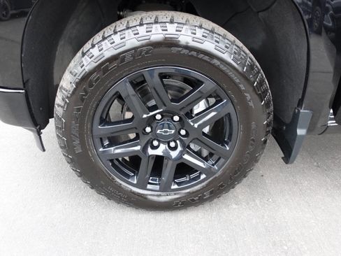 Used 2023 Chevrolet Silverado 1500 Custom image 48