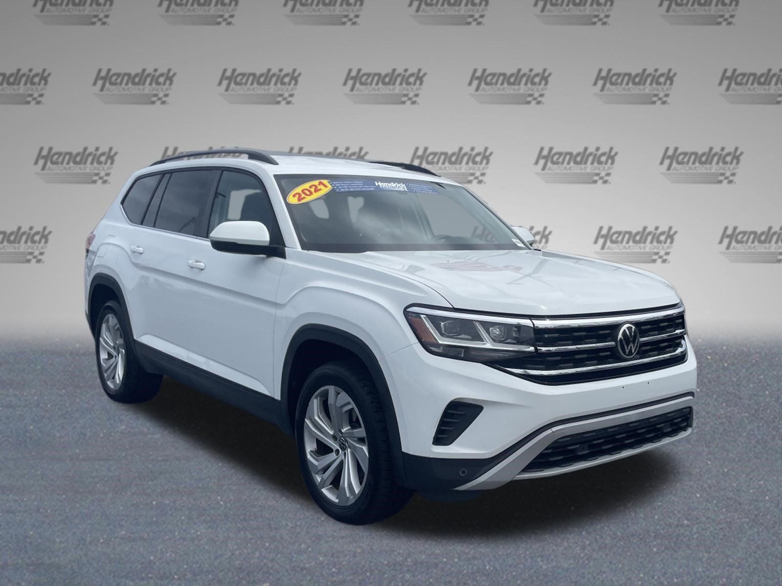 Used 2021 Volkswagen Atlas SE w/ Towing Package AWD/4WD image 3