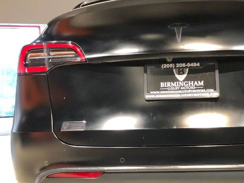 Used 2022 Tesla Model Y Performance image 14