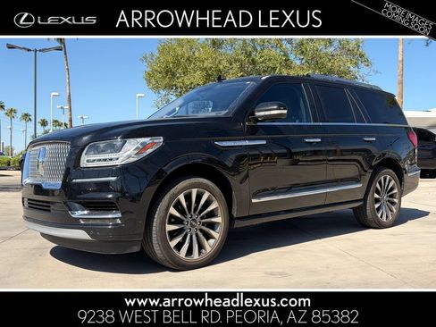 Used 2018 Lincoln Navigator Select w/ Technology Package AWD/4WD image 1