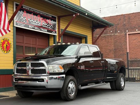 Used 2014 RAM 3500 Tradesman w/ Chrome Appearance Group AWD/4WD image 5