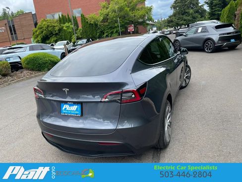 Used 2023 Tesla Model Y Long Range AWD/4WD image 12