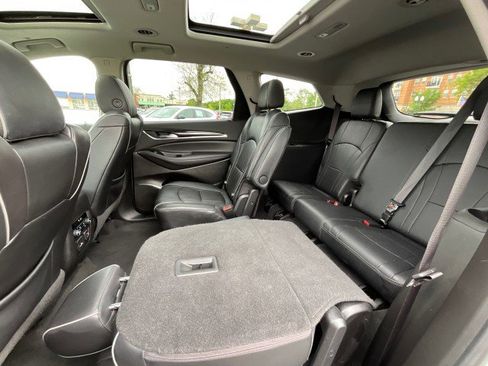 Used 2019 Buick Enclave Avenir AWD/4WD image 37