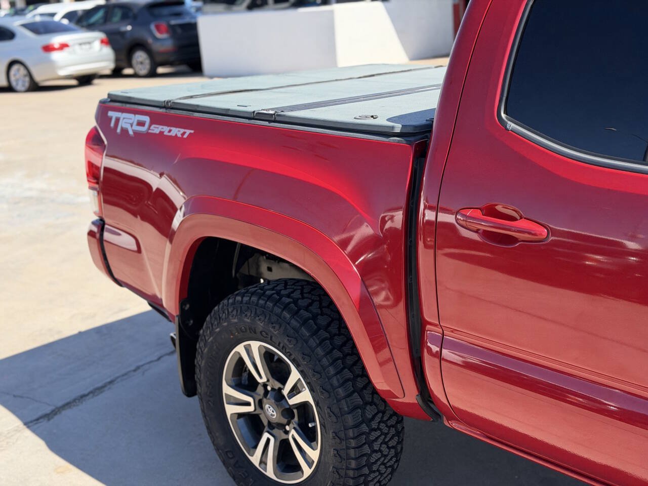 Used 2017 Toyota Tacoma TRD Sport w/ Premium & Technology Package RWD image 22