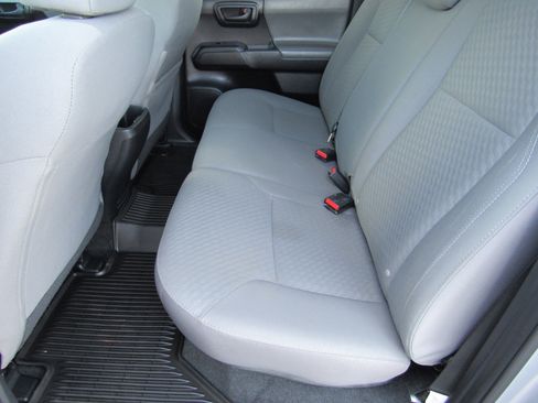 Used 2020 Toyota Tacoma SR image 26