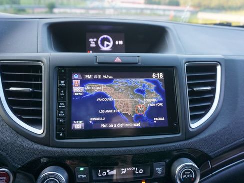 Used 2015 Honda CR-V Touring image 9