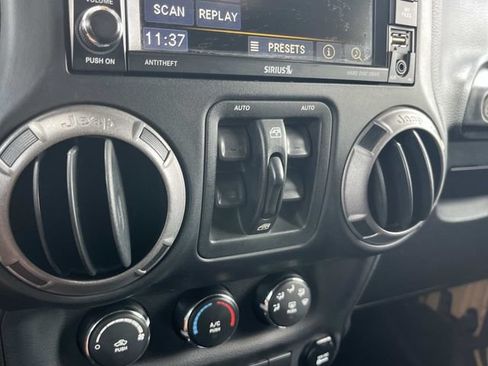 Used 2014 Jeep Wrangler Unlimited Sport w/ Quick Order Package 24S AWD/4WD image 34